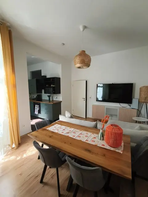 2 Zimmer Wohnung mit 52 m² in Halle (Saale) – Bild 5