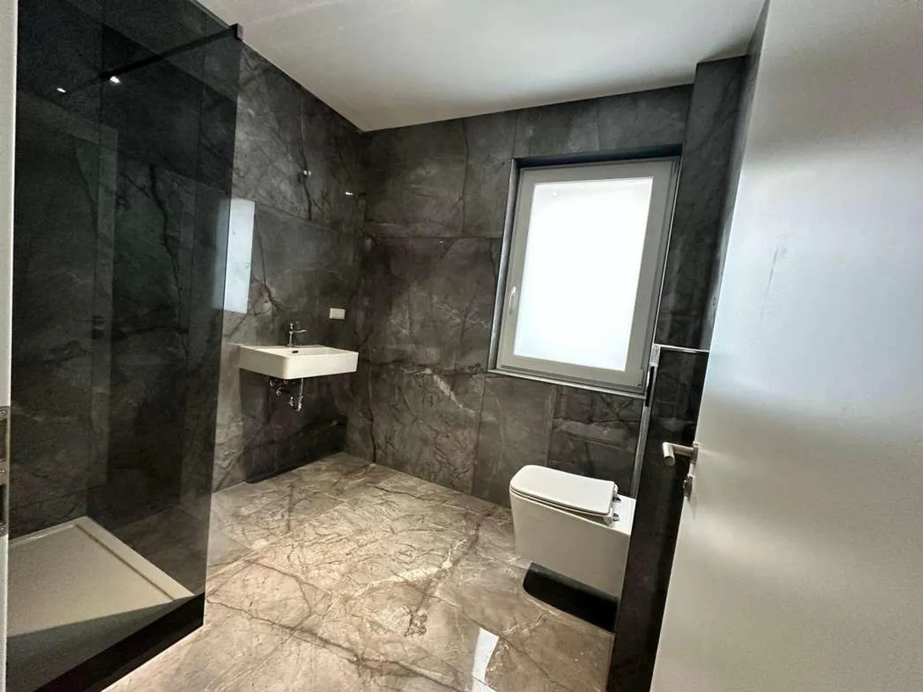 4 Zimmer Wohnung mit 96 m² in Braunschweig – Bild 3