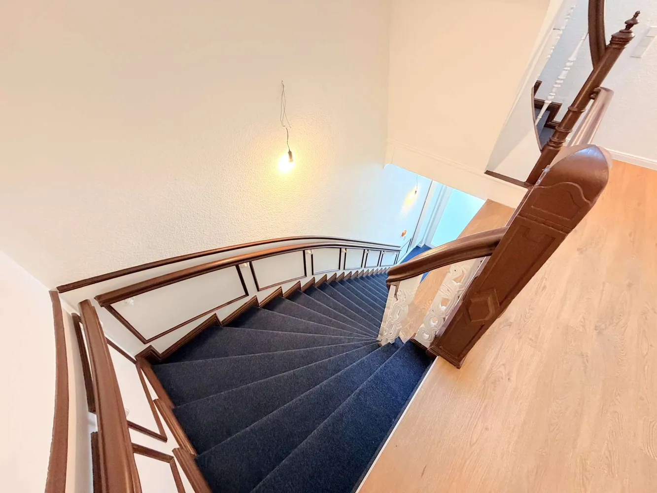 7 Zimmer Wohnung mit 177 m² in Bremen – Bild 3