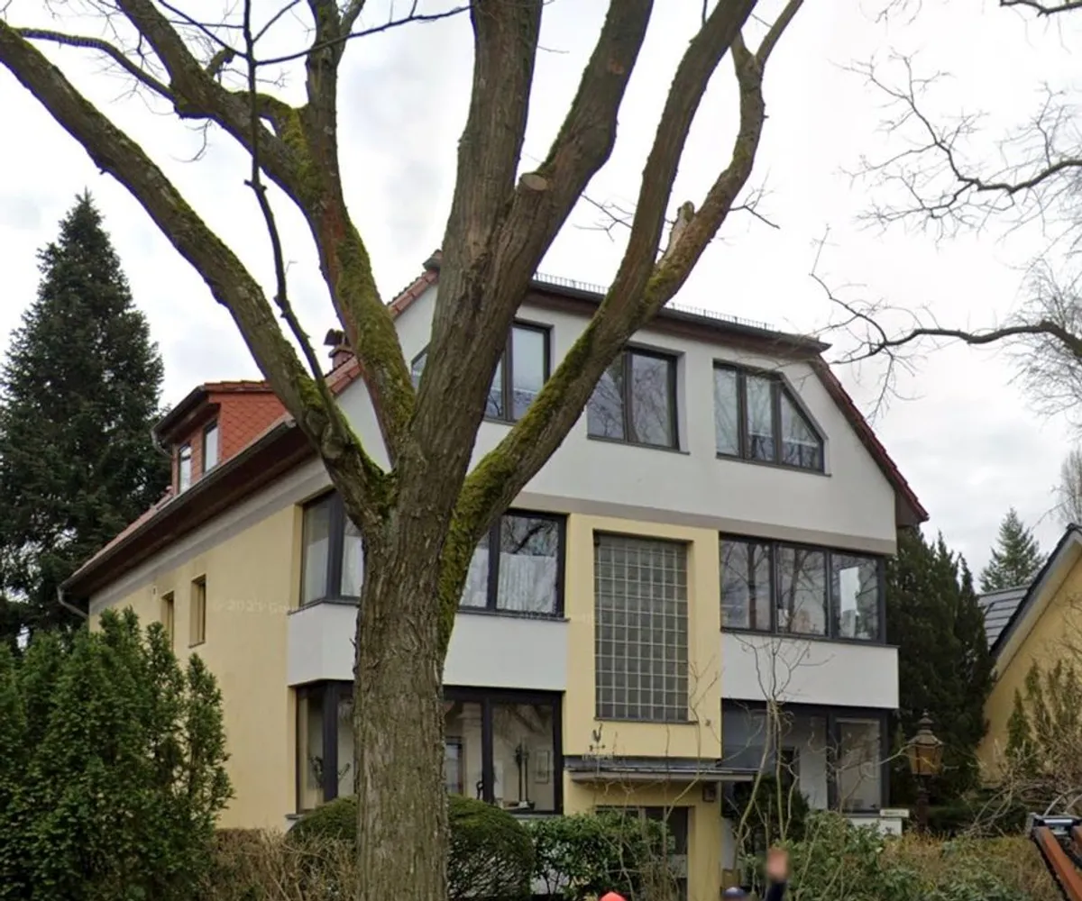 4 Zimmer Wohnung mit 126 m² in Berlin – Bild 1
