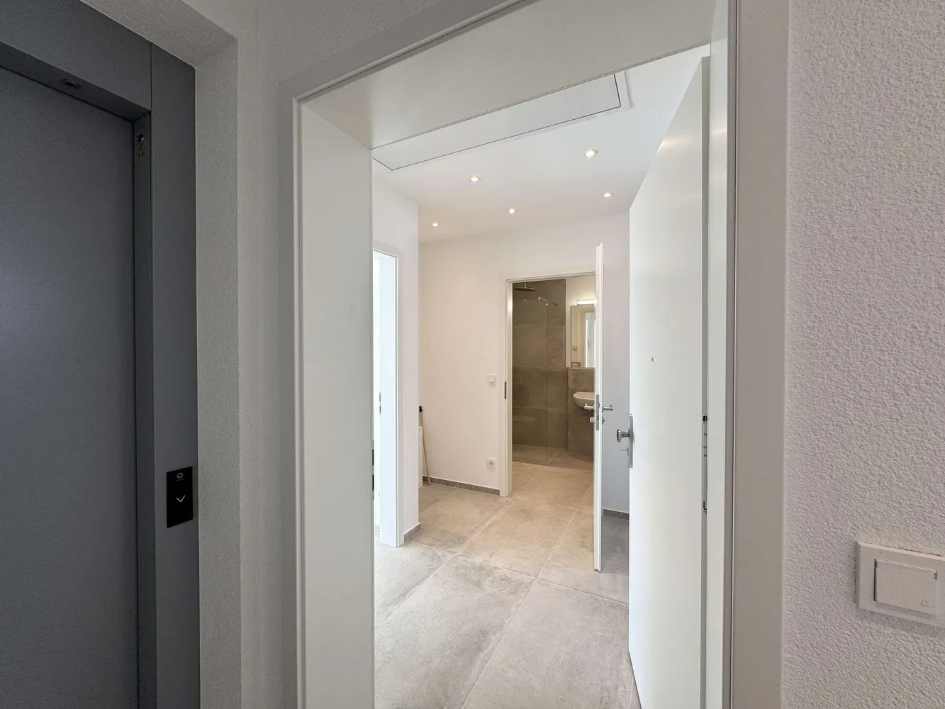 2 Zimmer Wohnung mit 45 m² in Bonn – Bild 2