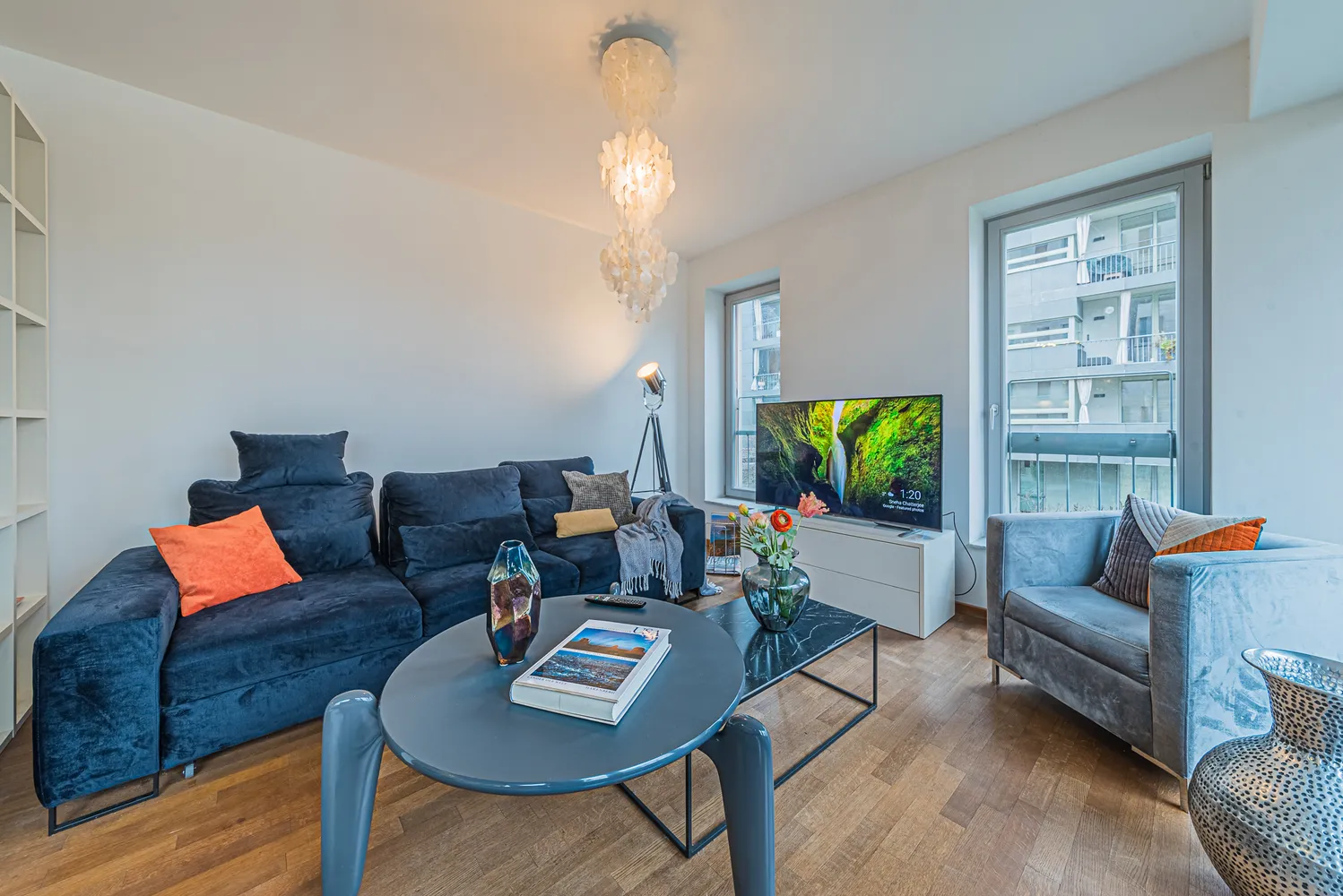 2 Zimmer Wohnung mit 76 m² in Frankfurt am Main – Bild 2