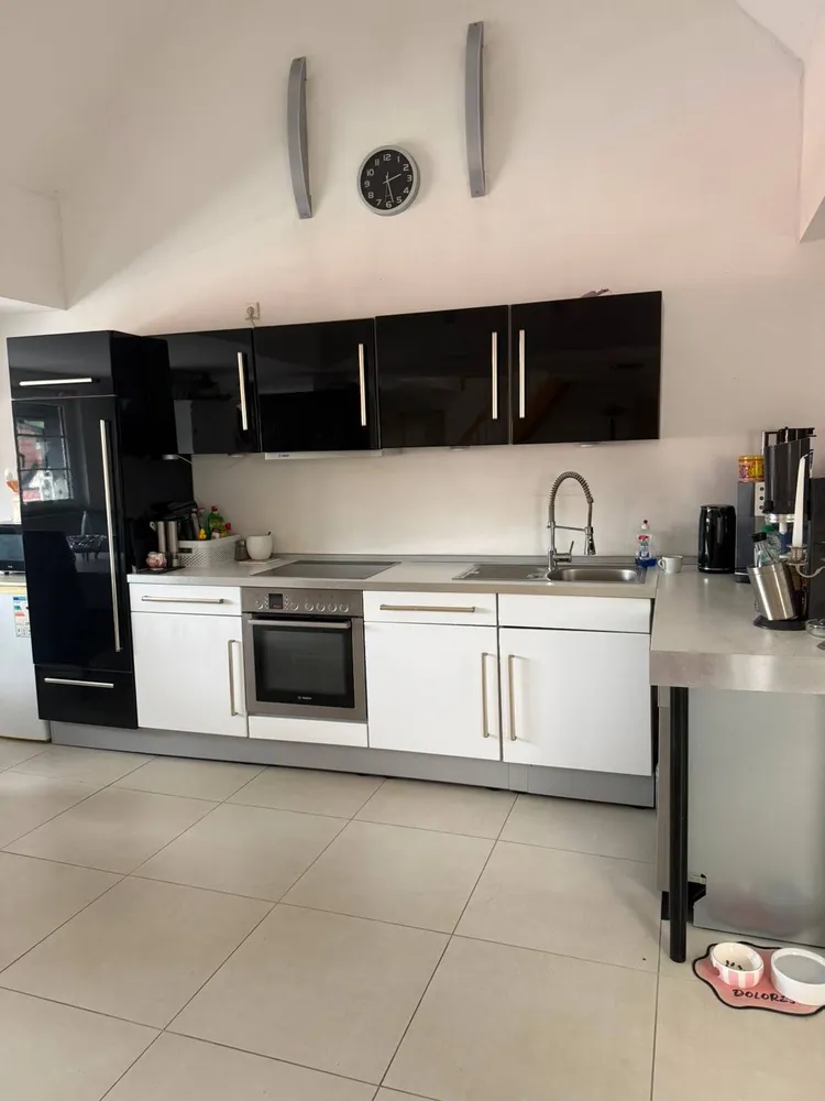 3 Zimmer Wohnung mit 129 m² in Karlsruhe – Bild 2