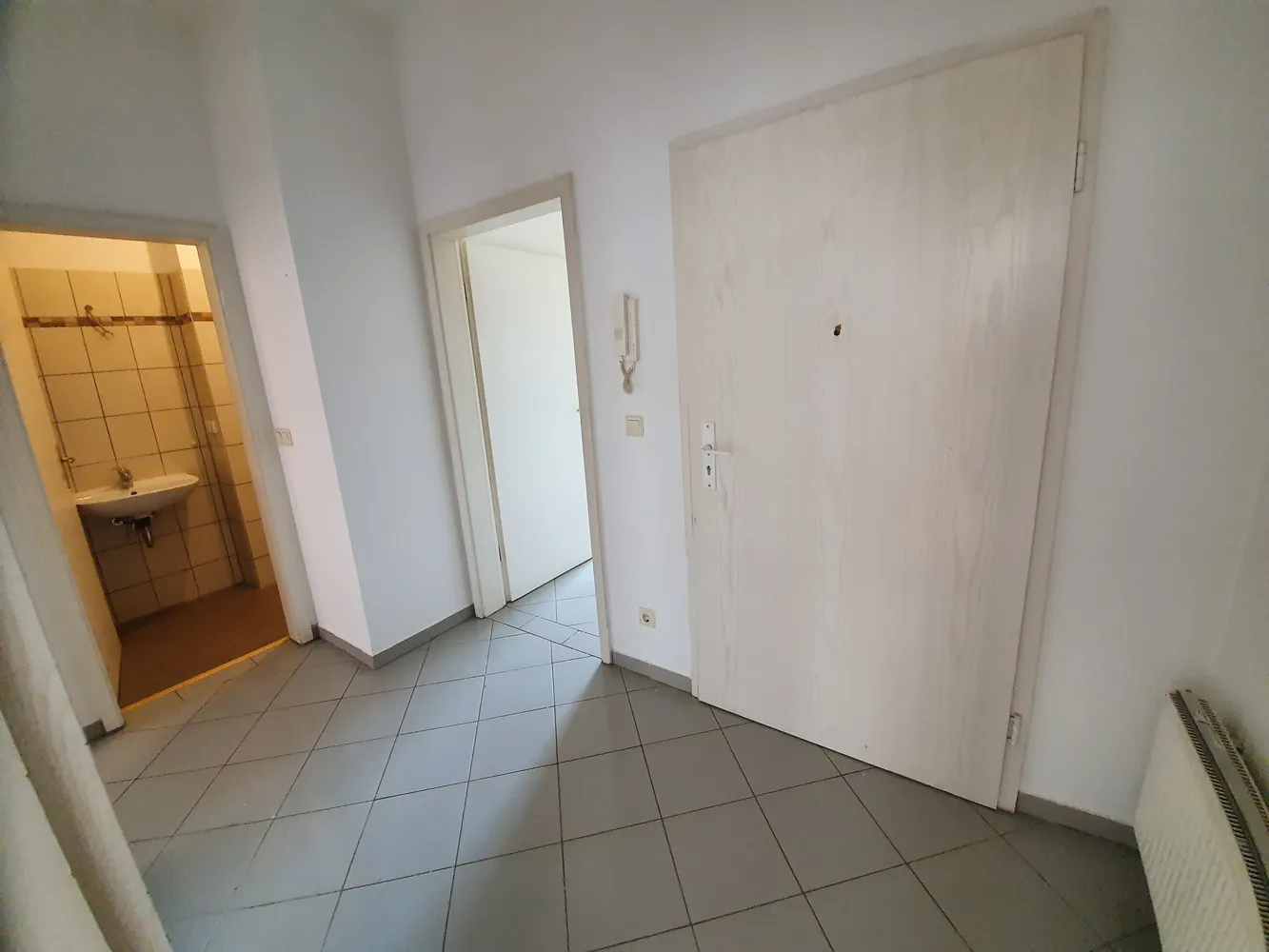 2 Zimmer Wohnung mit 50 m² in Plauen – Bild 10