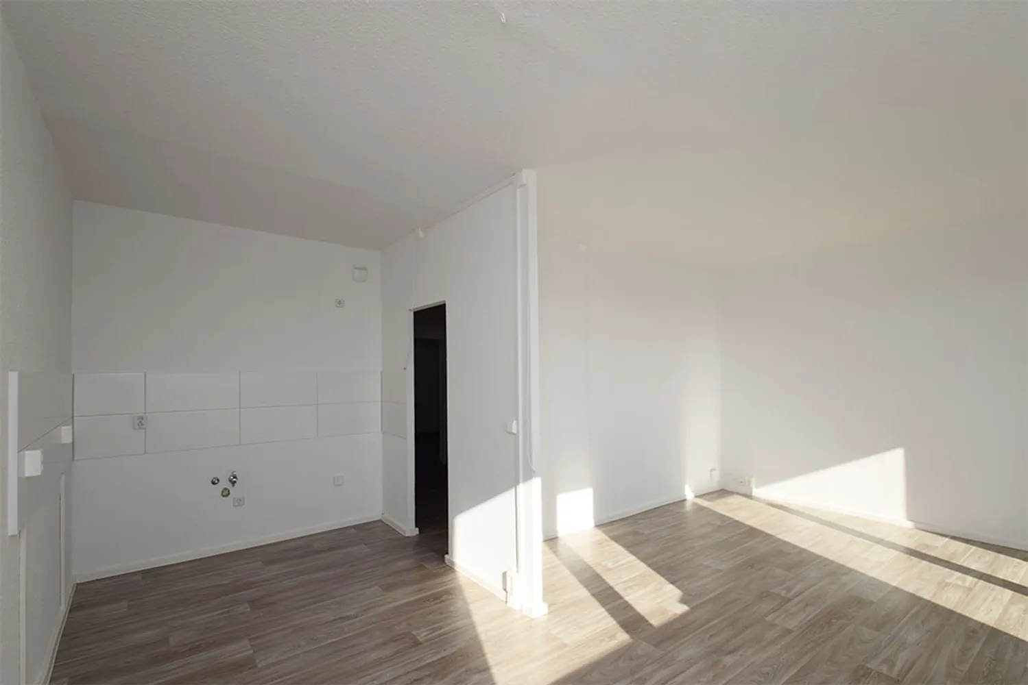 3 Zimmer Wohnung mit 57 m² in Halle (Saale) – Bild 4