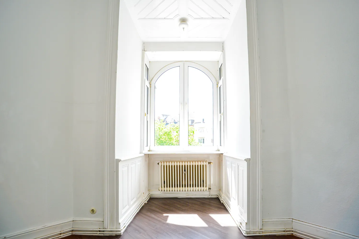 4 Zimmer Wohnung mit 120 m² in Wiesbaden – Bild 3