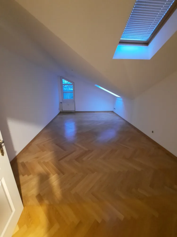 6 Zimmer Wohnung mit 210 m² in Berlin – Bild 10