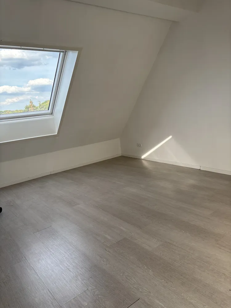 4 Zimmer Wohnung mit 125 m² in Hürth – Bild 4