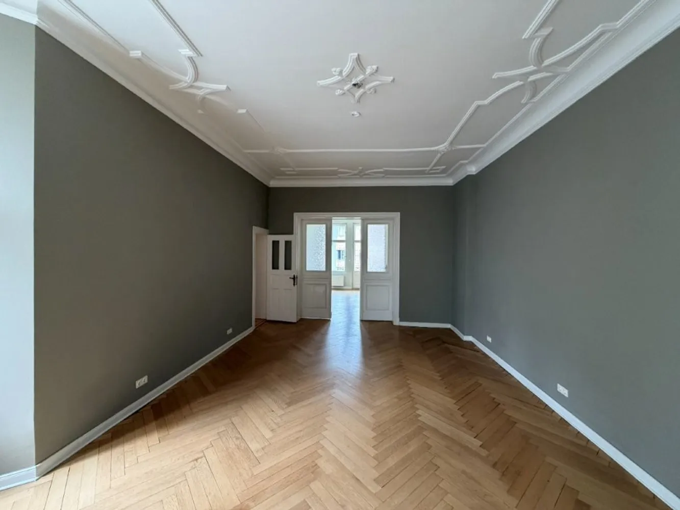 7 Zimmer Wohnung mit 248 m² in Berlin – Bild 11