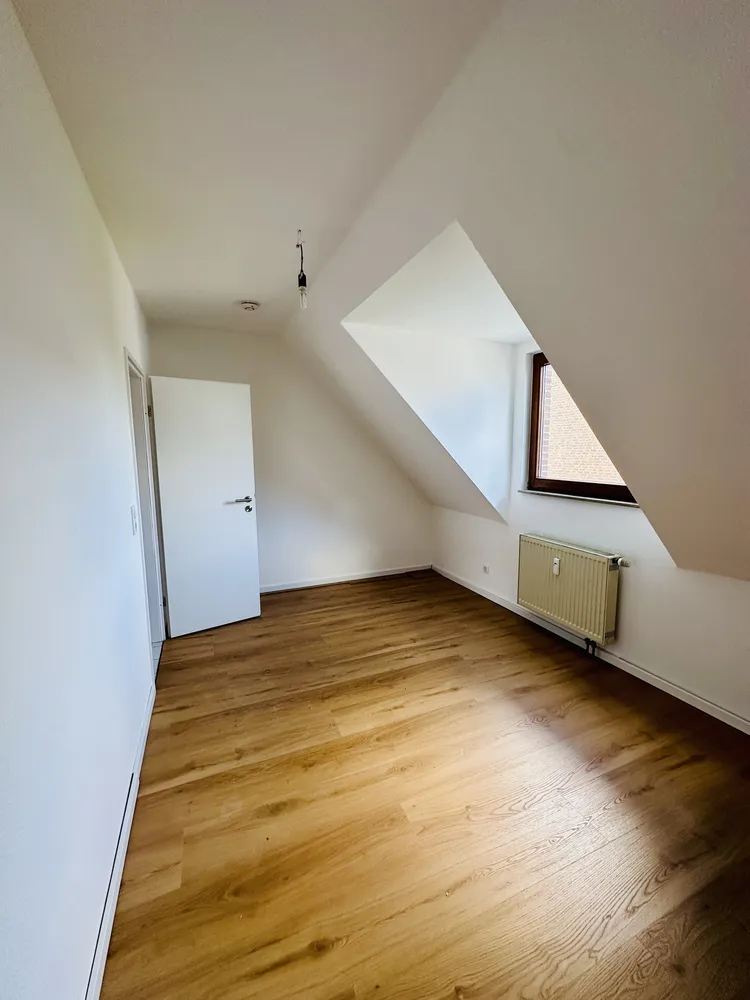 3 Zimmer Wohnung mit 69 m² in Leverkusen – Bild 3