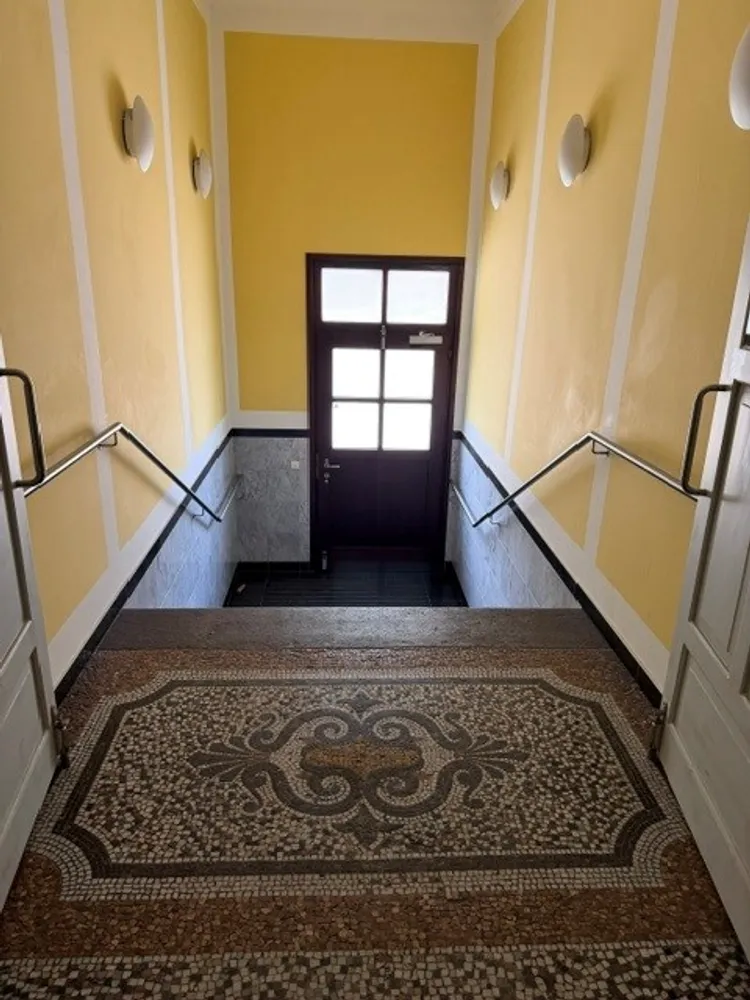 4 Zimmer Wohnung mit 131 m² in München – Bild 3