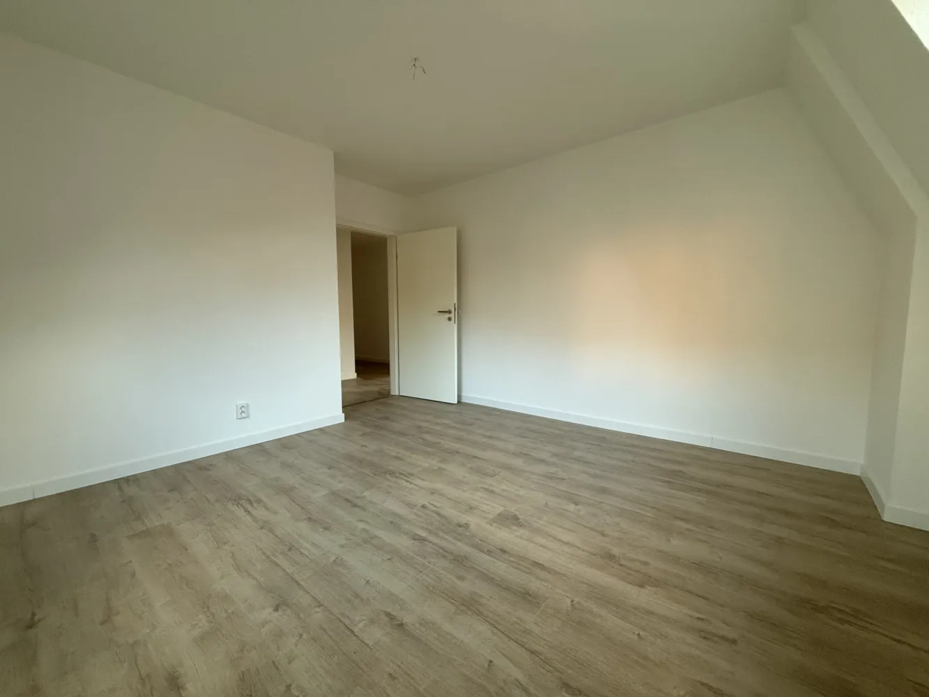 4 Zimmer Wohnung mit 104 m² in Freital – Bild 12