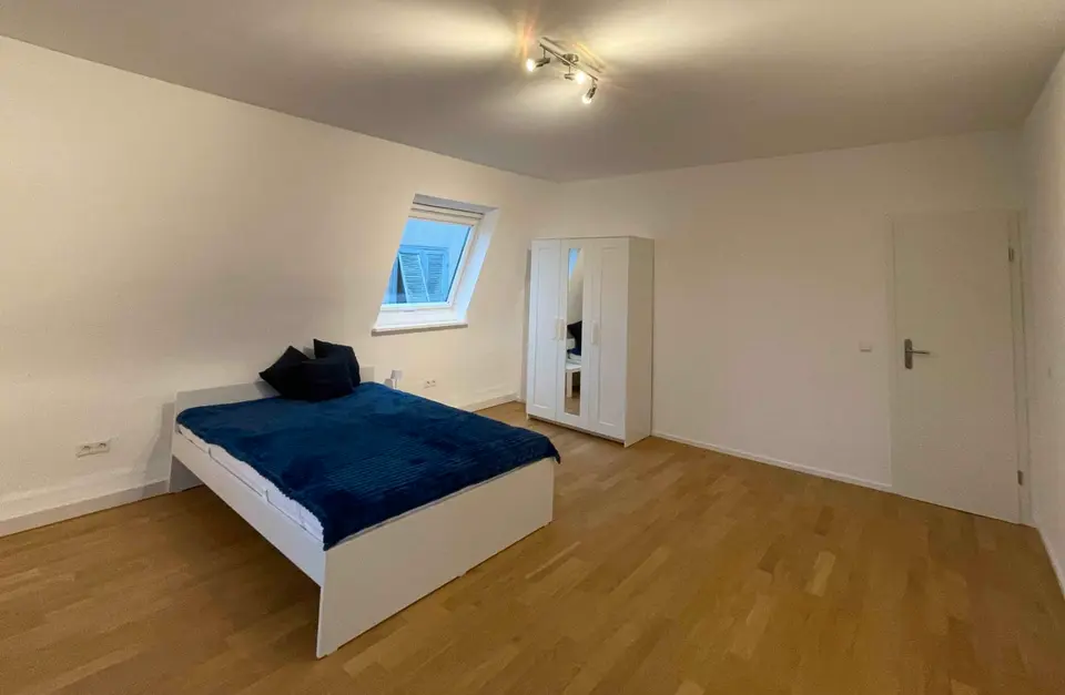 WG-Zimmer mit 120 m² in Stuttgart – Bild 2