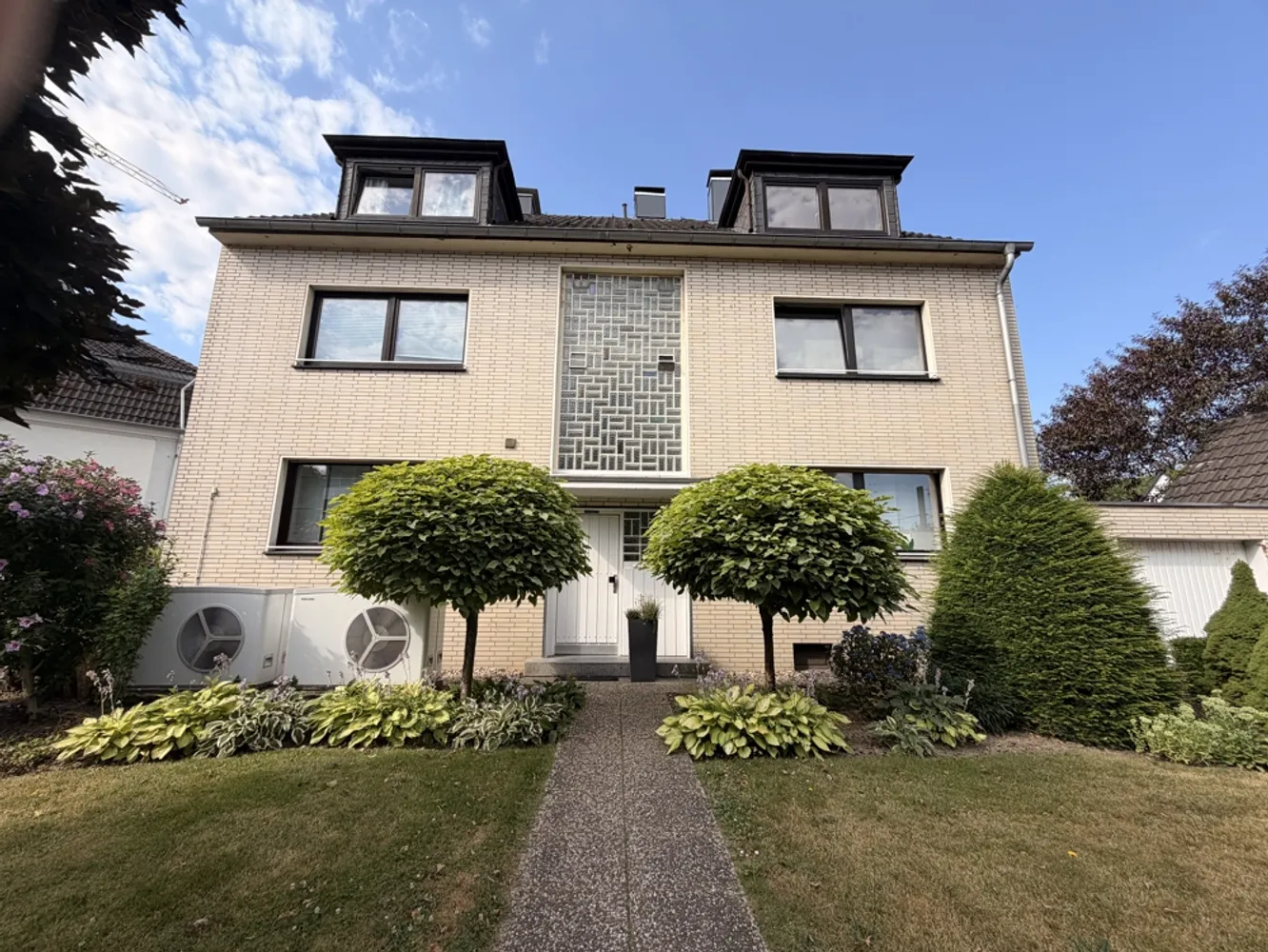 3 Zimmer Wohnung mit 155 m² in Mülheim an der Ruhr – Bild 1