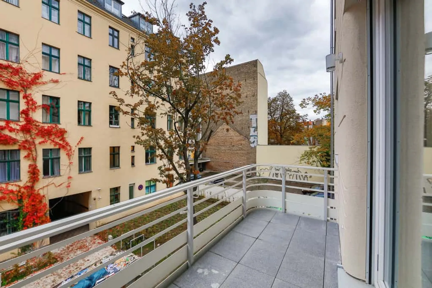 Shared room with 8 m² in Berlin – Photo 1