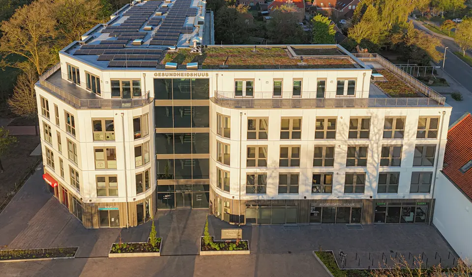 9 Zimmer Wohnung mit 170 m² in Leer – Bild 8