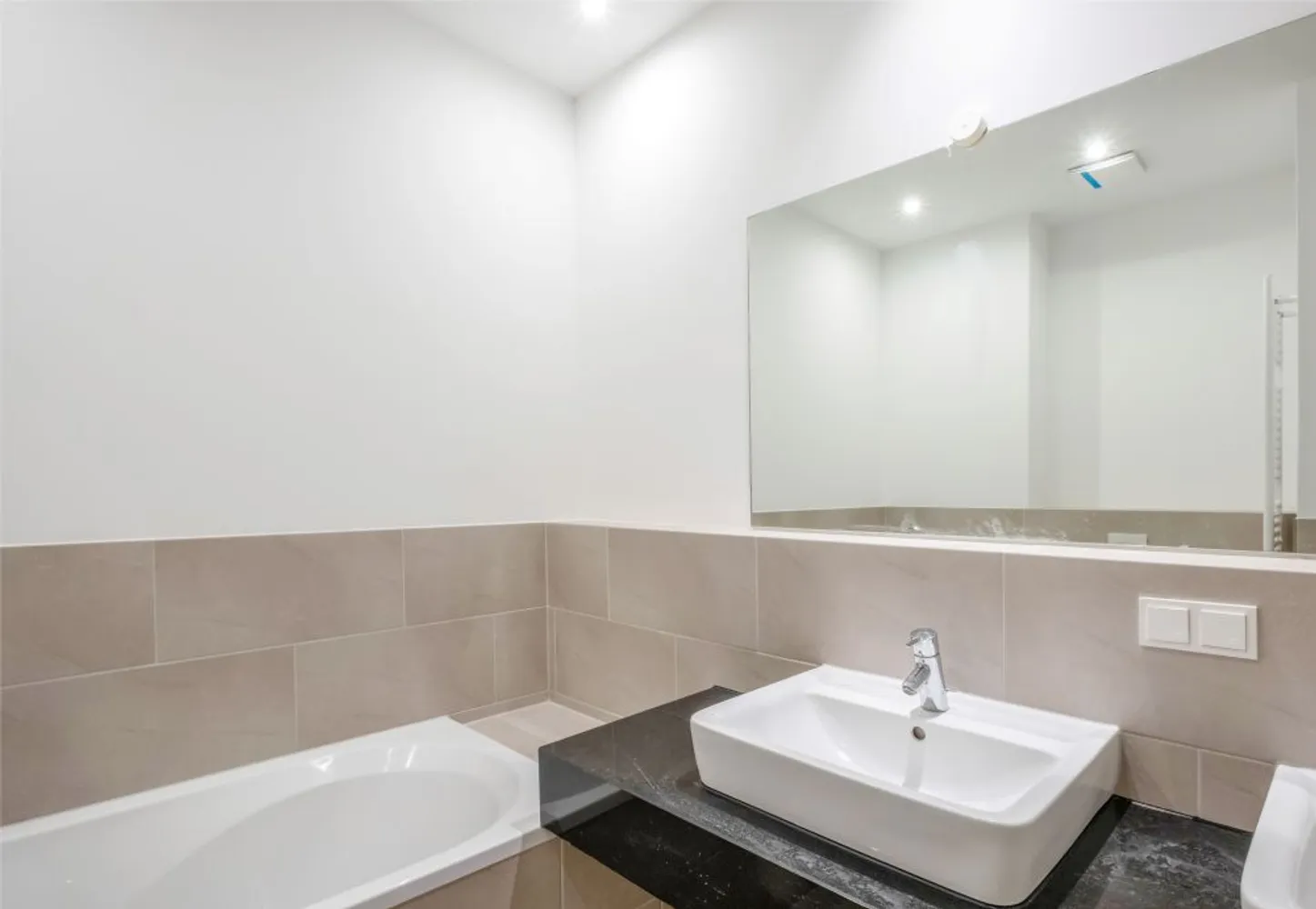 2 Zimmer Wohnung mit 76 m² in Berlin – Bild 7