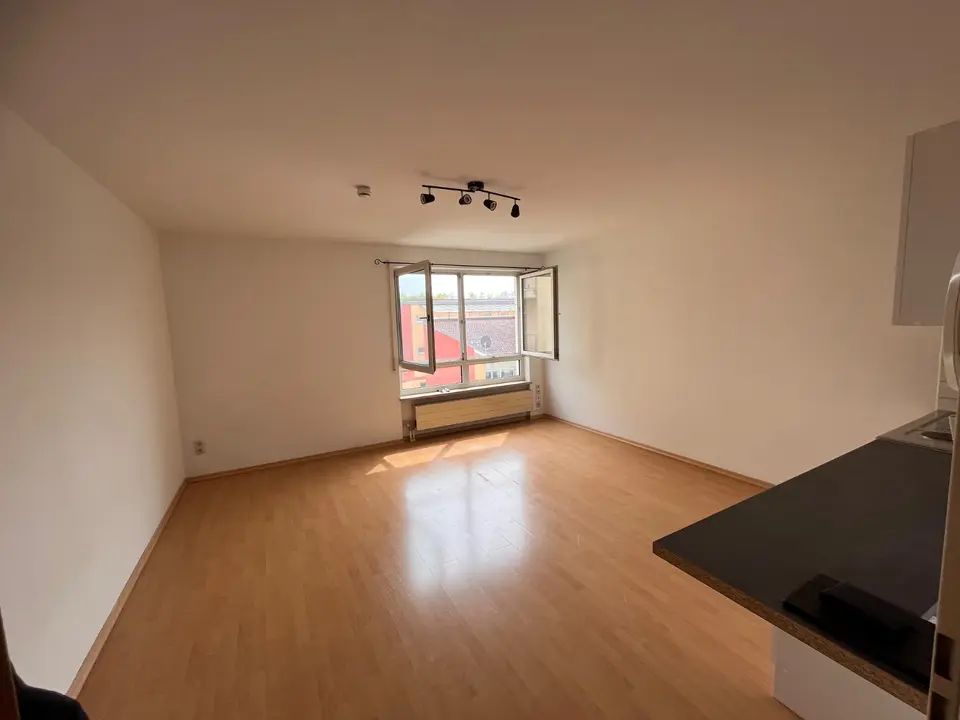 2 Zimmer Wohnung mit 34 m² in Regensburg – Bild 9