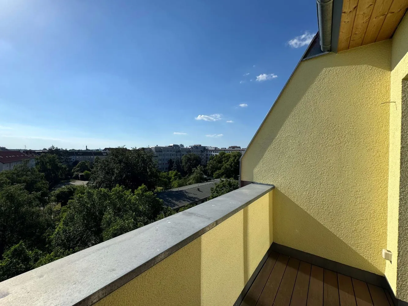 6 Zimmer Wohnung mit 201 m² in Berlin – Bild 5
