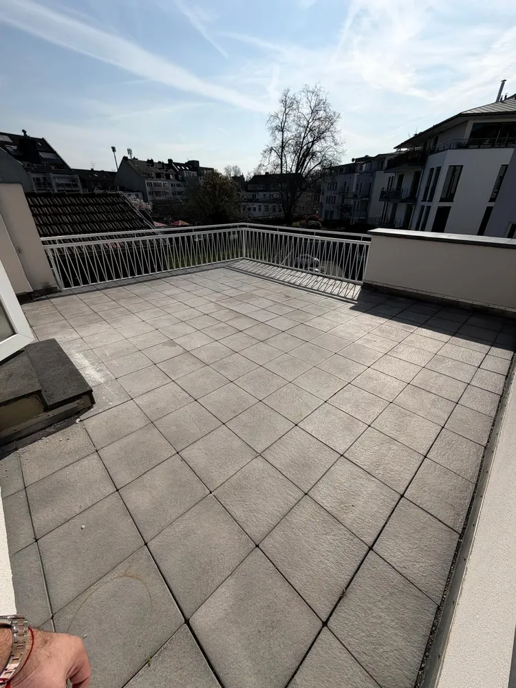 3 Zimmer Wohnung mit 125 m² in Düsseldorf – Bild 3