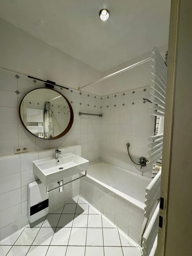 2 Zimmer Wohnung mit 70 m² in Wiesbaden – Bild 2