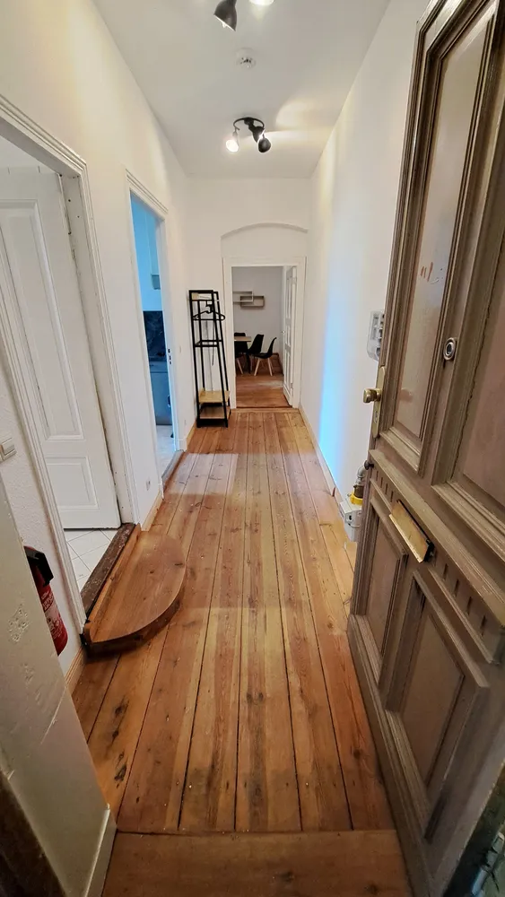 2 Zimmer Wohnung mit 87 m² in Berlin – Bild 2