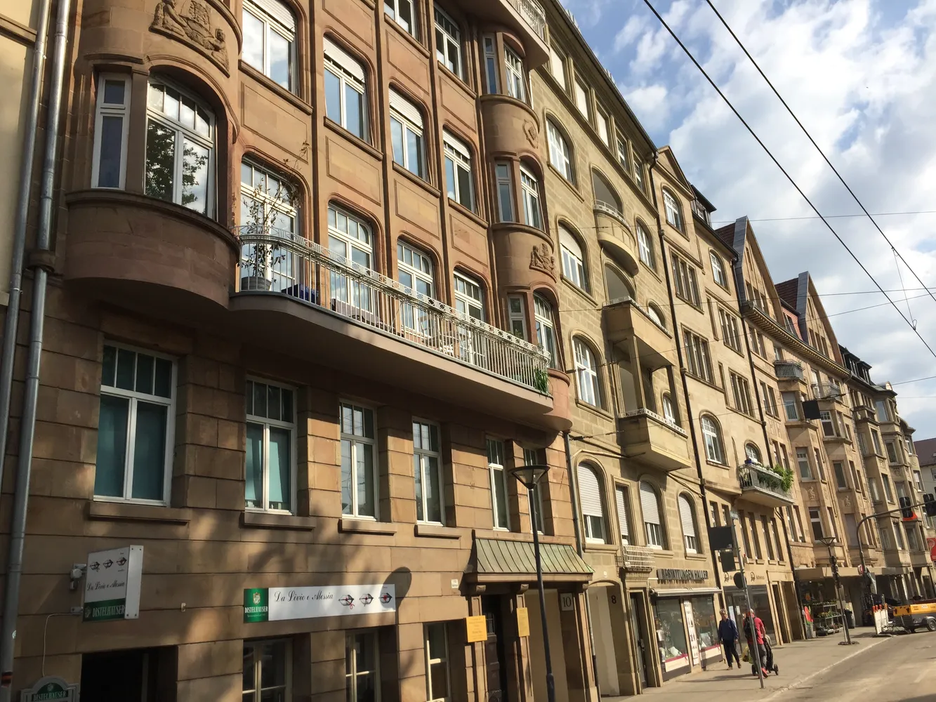 4 Zimmer Wohnung mit 130 m² in Stuttgart – Bild 1