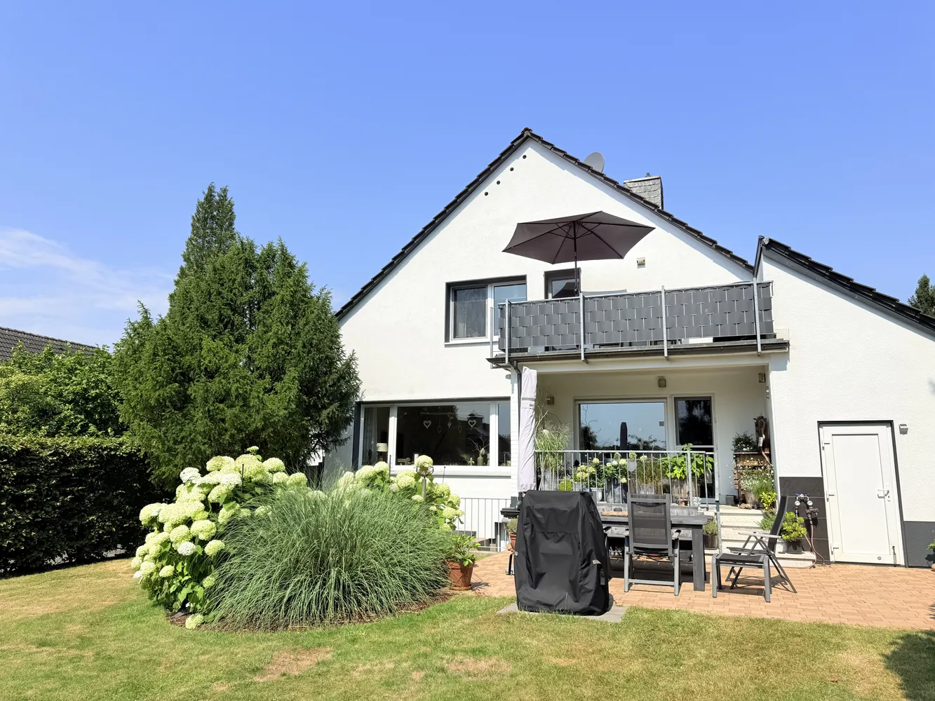 3 Zimmer Wohnung mit 100 m² in Solingen – Bild 1