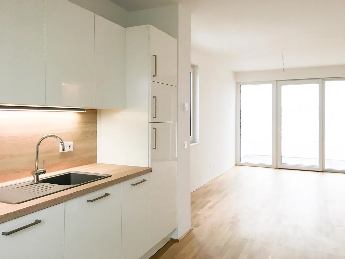 2 room apartment with 69 m² in Frankfurt am Main – Photo 1