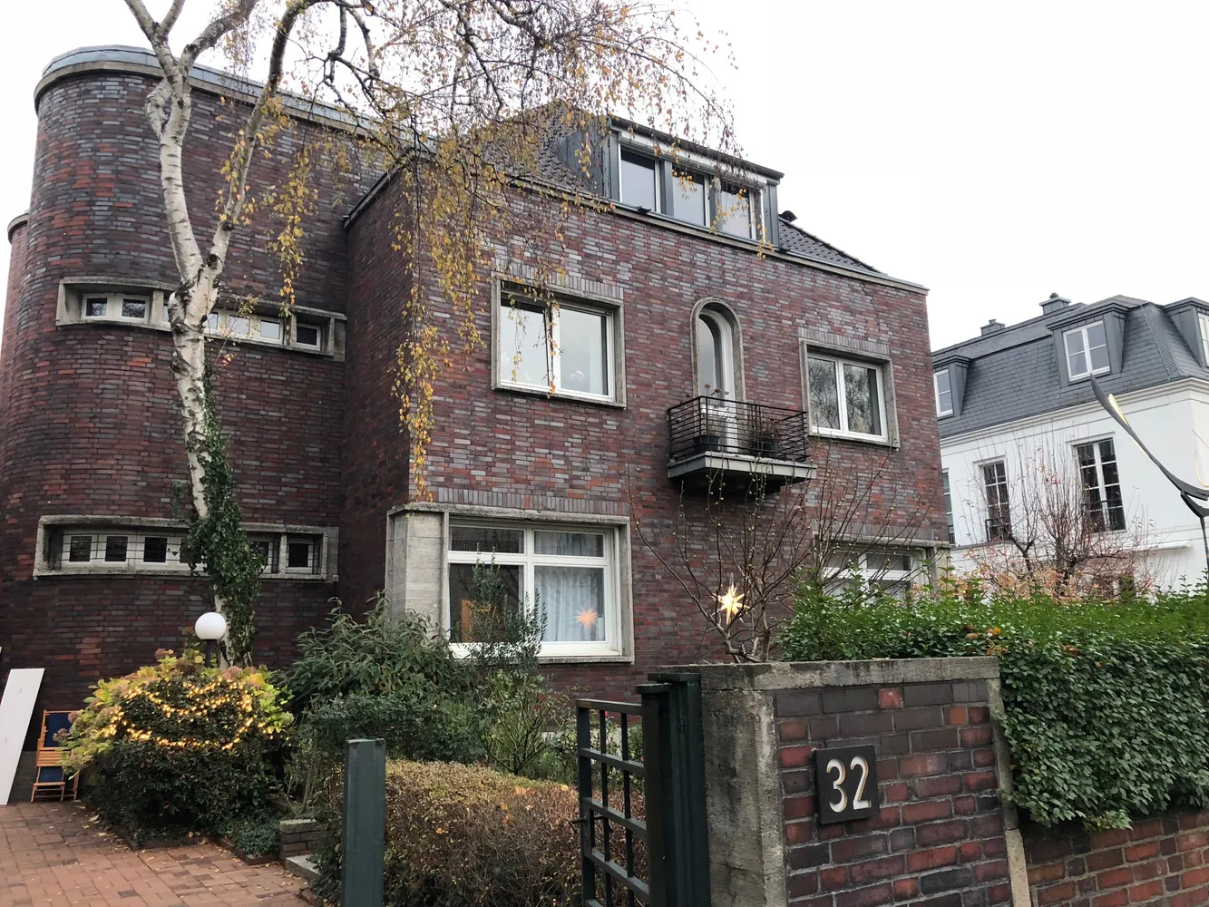 4 Zimmer Wohnung mit 130 m² in Düsseldorf – Bild 3