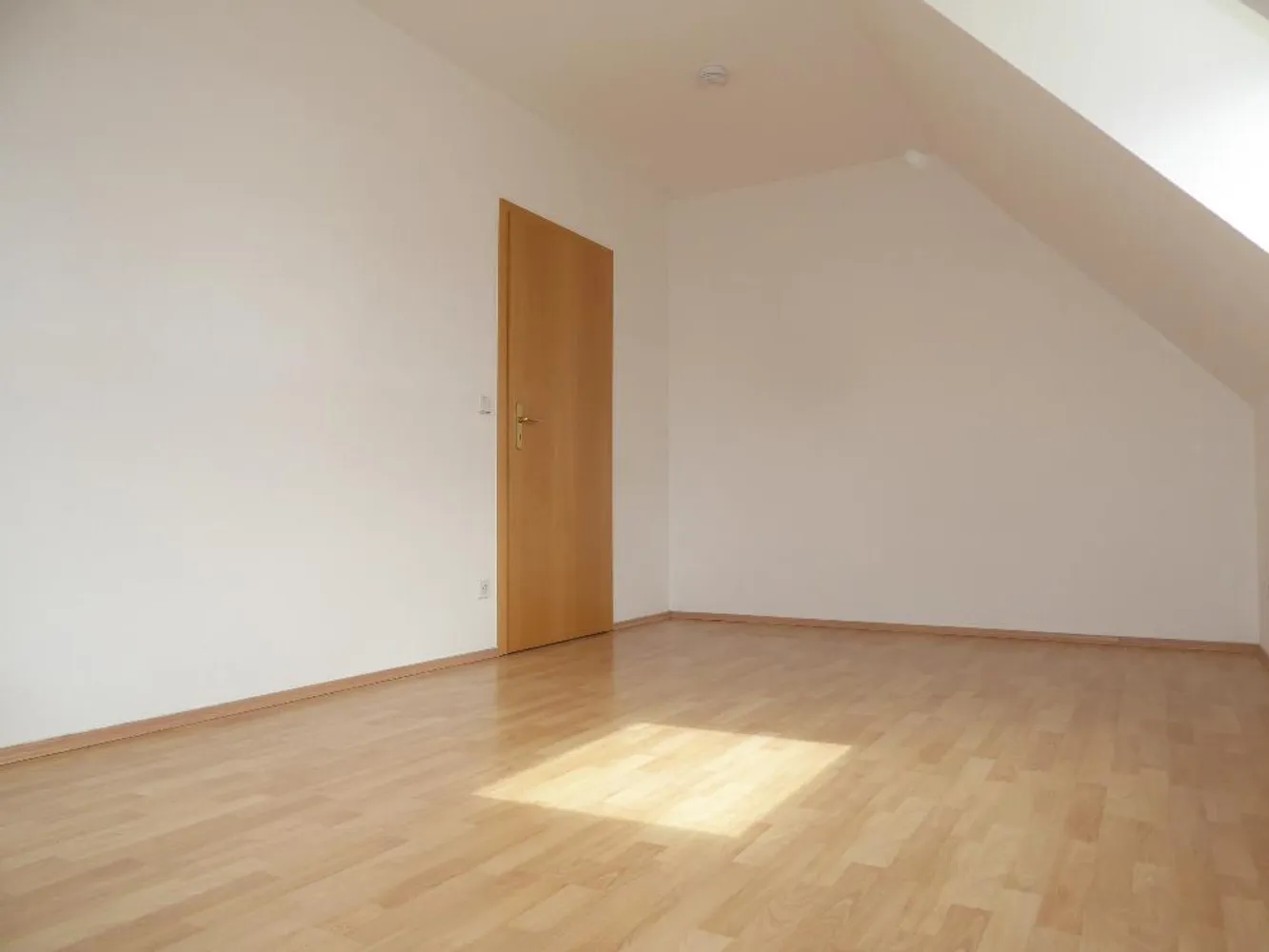 2 Zimmer Wohnung mit 58 m² in Plauen – Bild 9