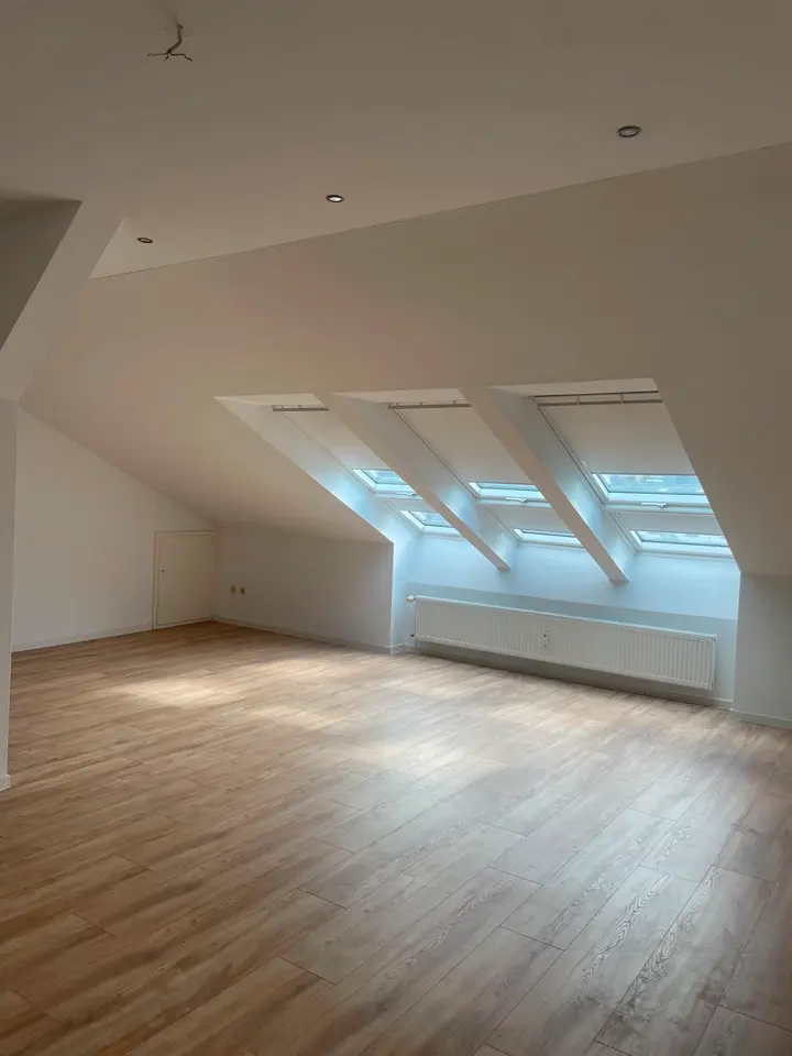 2 Zimmer Wohnung mit 101 m² in Schwetzingen – Bild 1