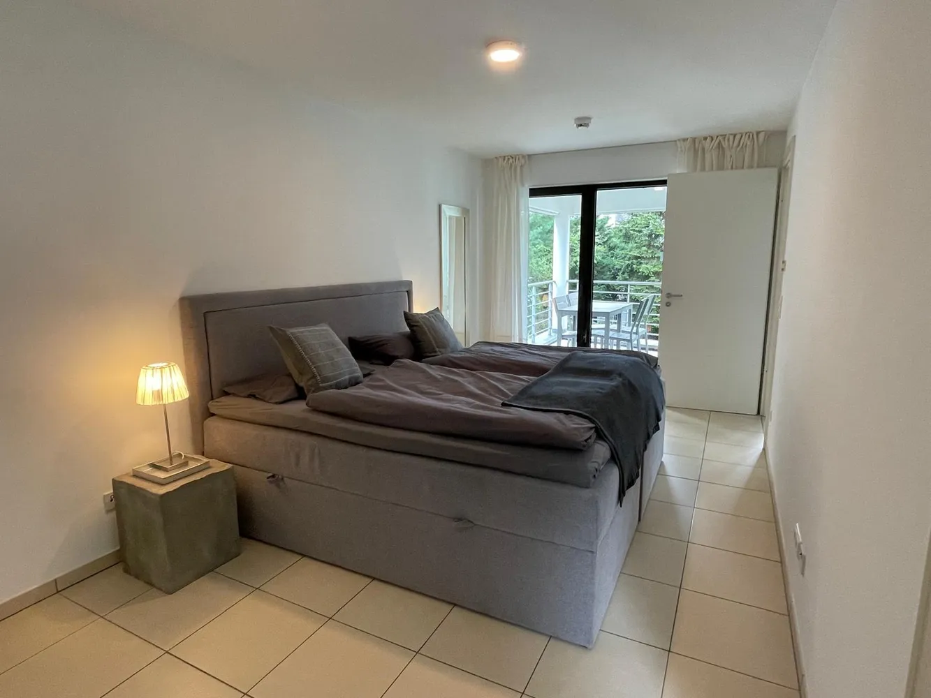 2 room apartment with 70 m² in Düsseldorf – Photo 1