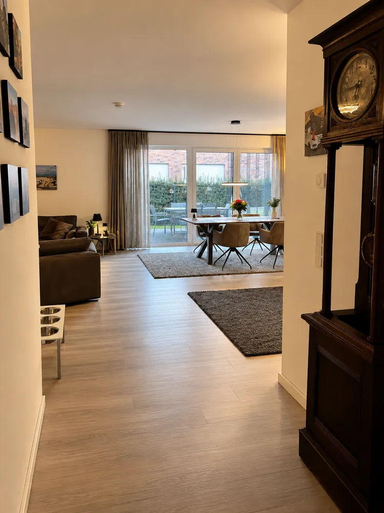 2 Zimmer Wohnung mit 103 m² in Krefeld – Bild 3