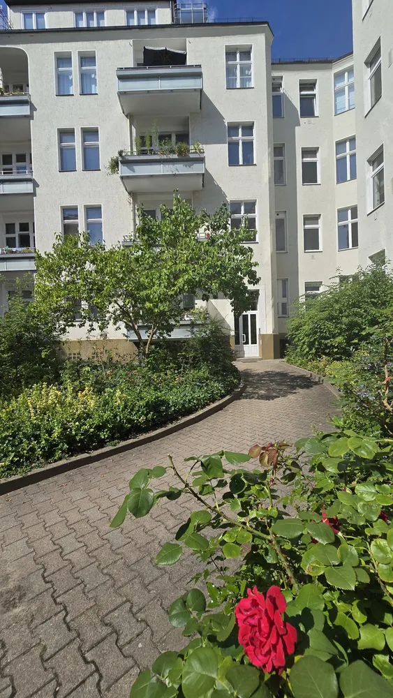 3 room apartment with 95 m² in Berlin – Photo 6
