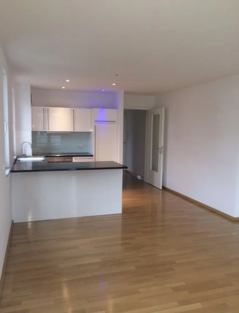 2 Zimmer Wohnung mit 67 m² in München – Bild 1
