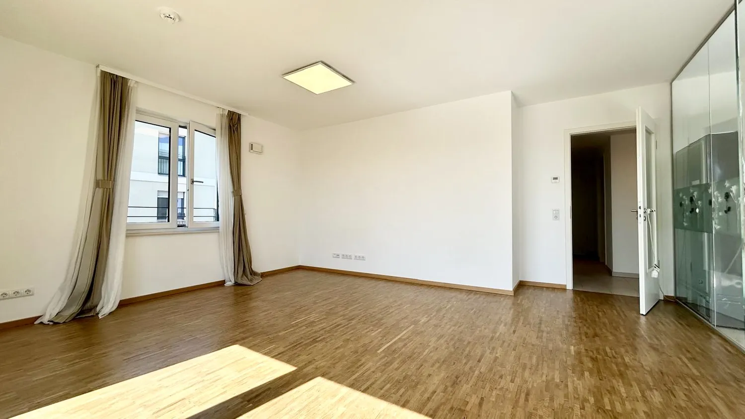 4 Zimmer Wohnung mit 109 m² in Dresden – Bild 7