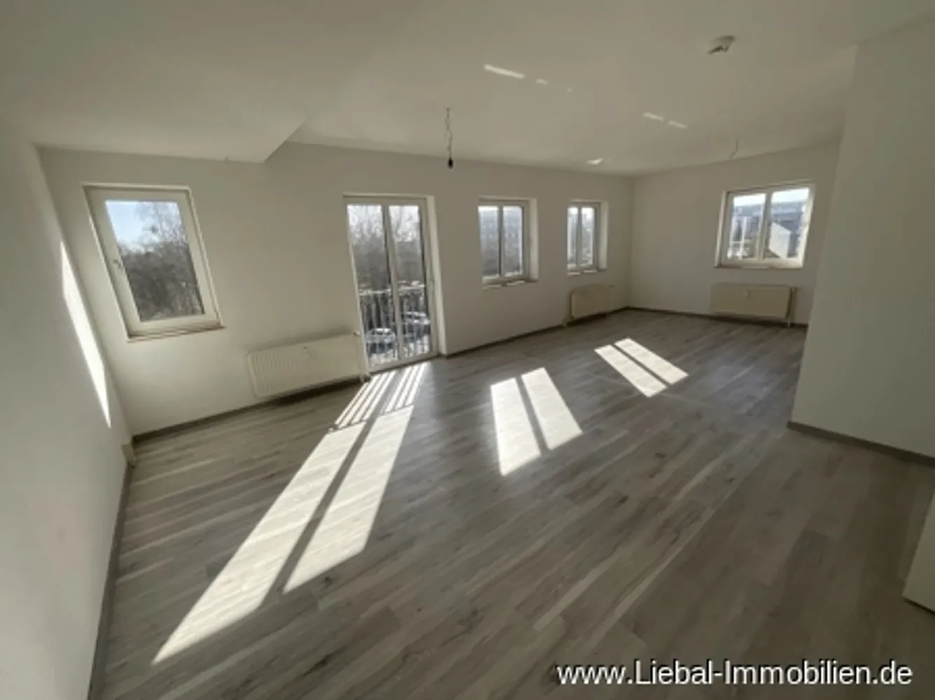 3 Zimmer Wohnung mit 85 m² in Neubrandenburg – Bild 1