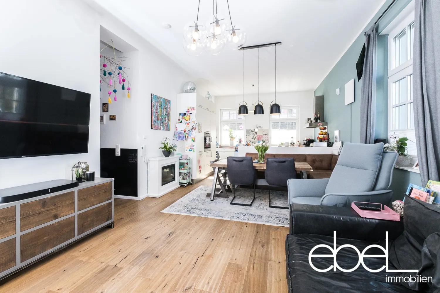 4 Zimmer Wohnung mit 110 m² in Frankfurt am Main – Bild 2