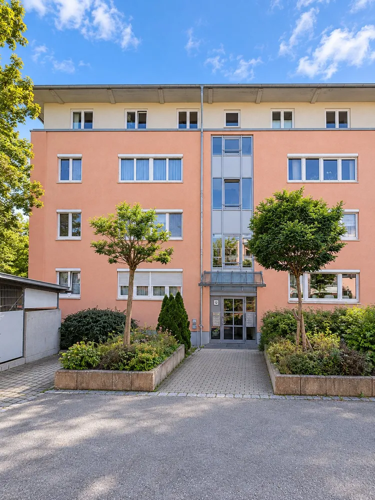 5 Zimmer Wohnung mit 115 m² in Augsburg – Bild 1