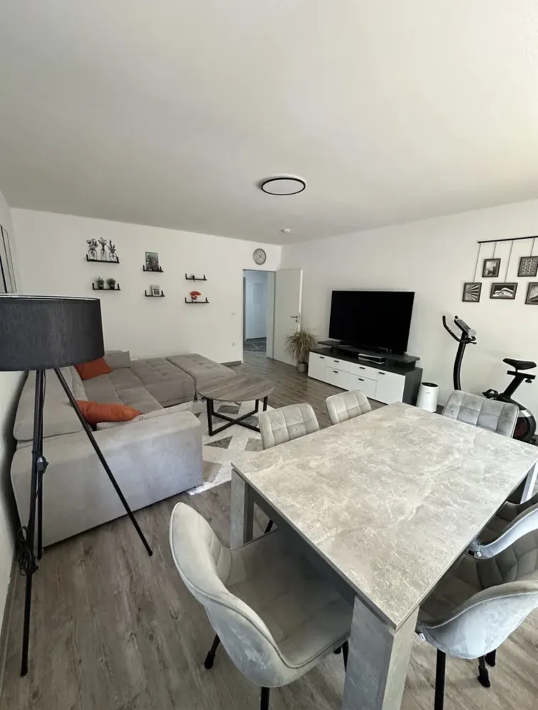 3 Zimmer Wohnung mit 75 m² in Krefeld – Bild 1