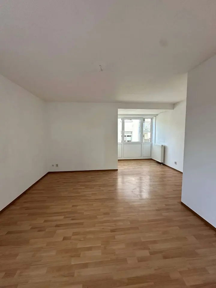 2 Zimmer Wohnung mit 69 m² in Bitterfeld-Wolfen – Bild 2