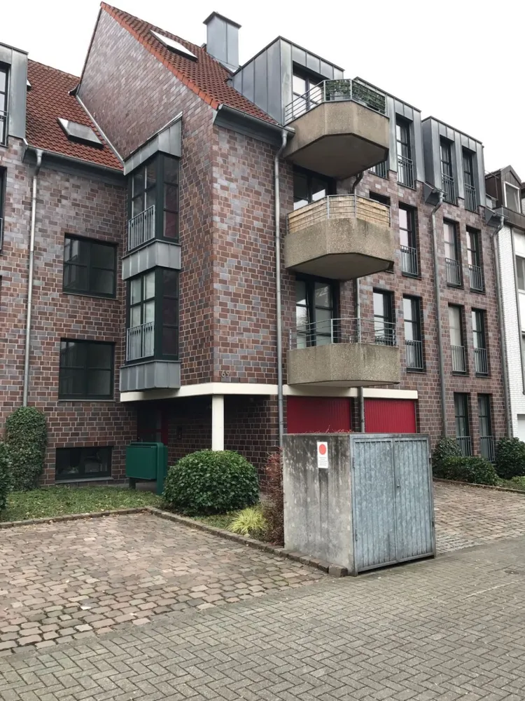 3 room apartment with 90 m² in Düsseldorf – Photo 4