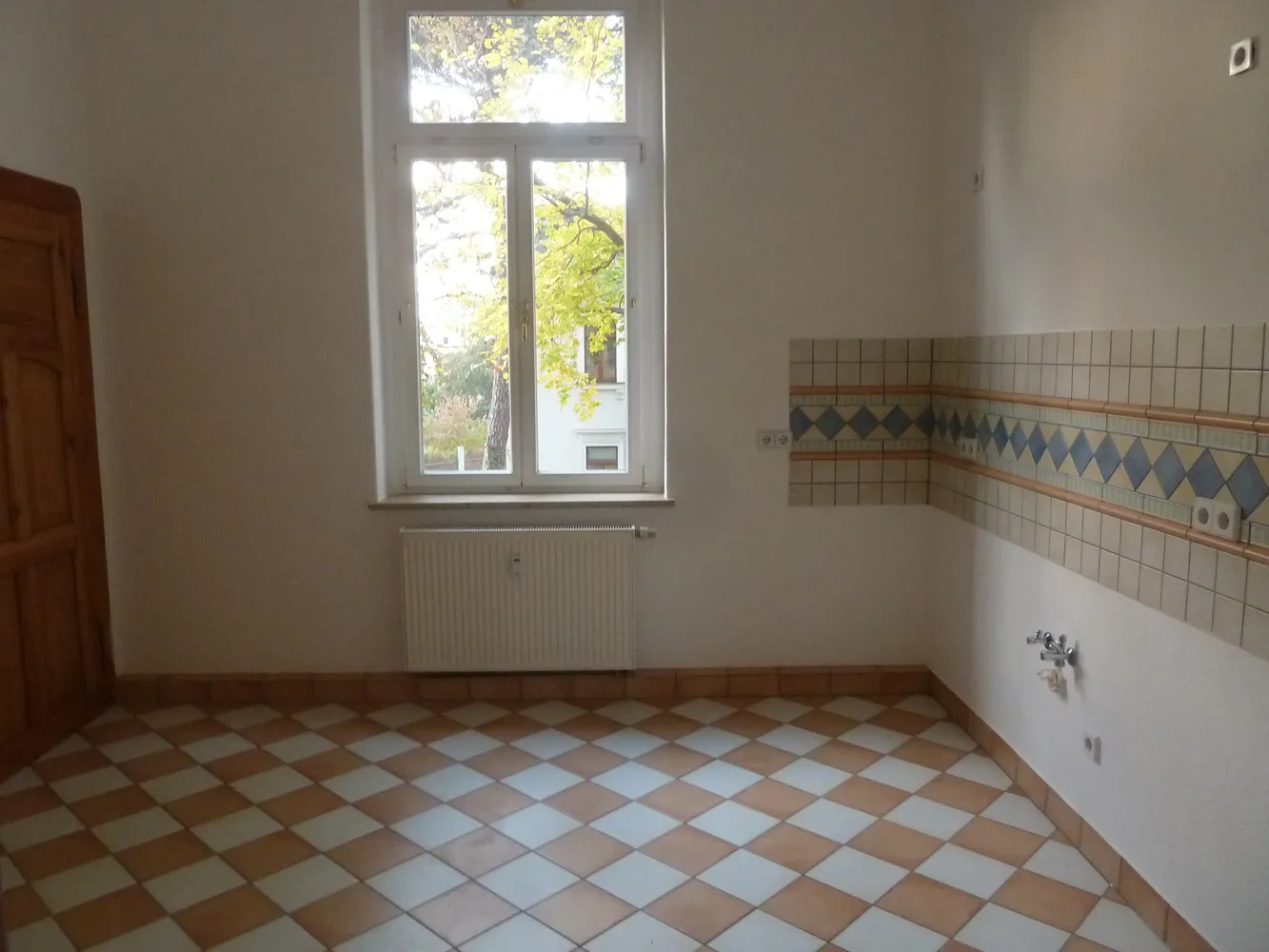 5 Zimmer Wohnung mit 130 m² in Radebeul – Bild 2