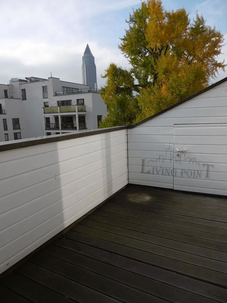 4 Zimmer Wohnung mit 110 m² in Frankfurt am Main – Bild 3