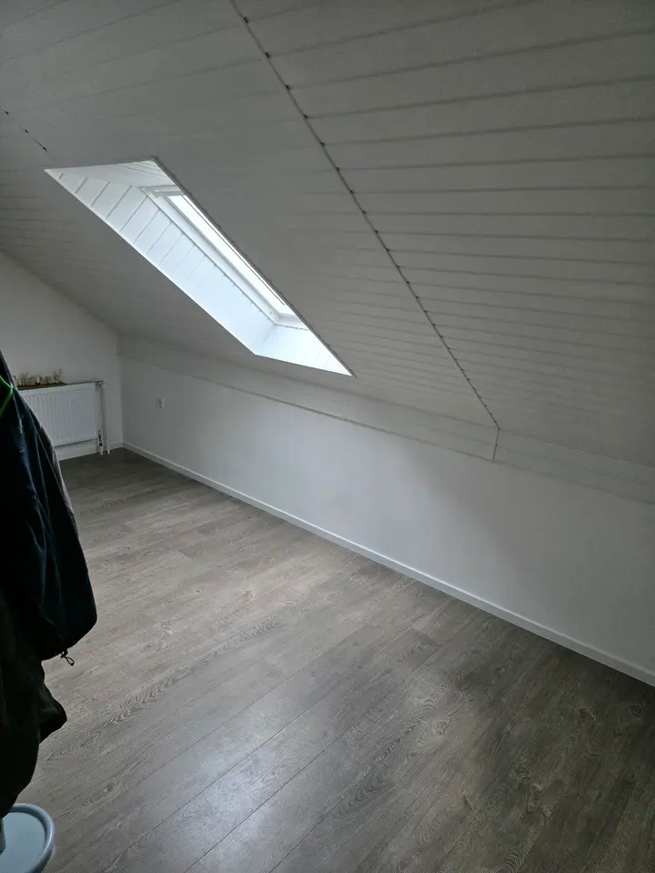 6 Zimmer Wohnung mit 210 m² in Detmold – Bild 6