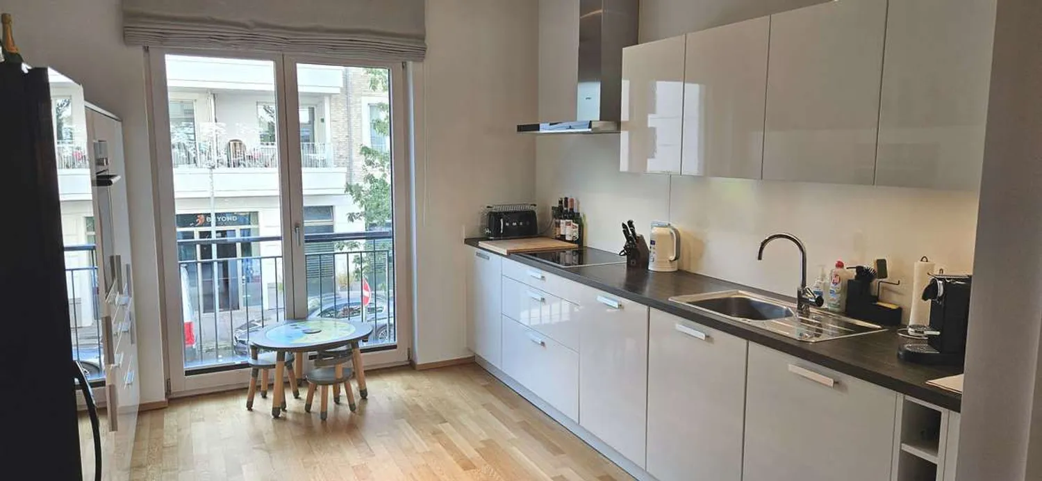 4 Zimmer Wohnung mit 140 m² in Düsseldorf – Bild 10