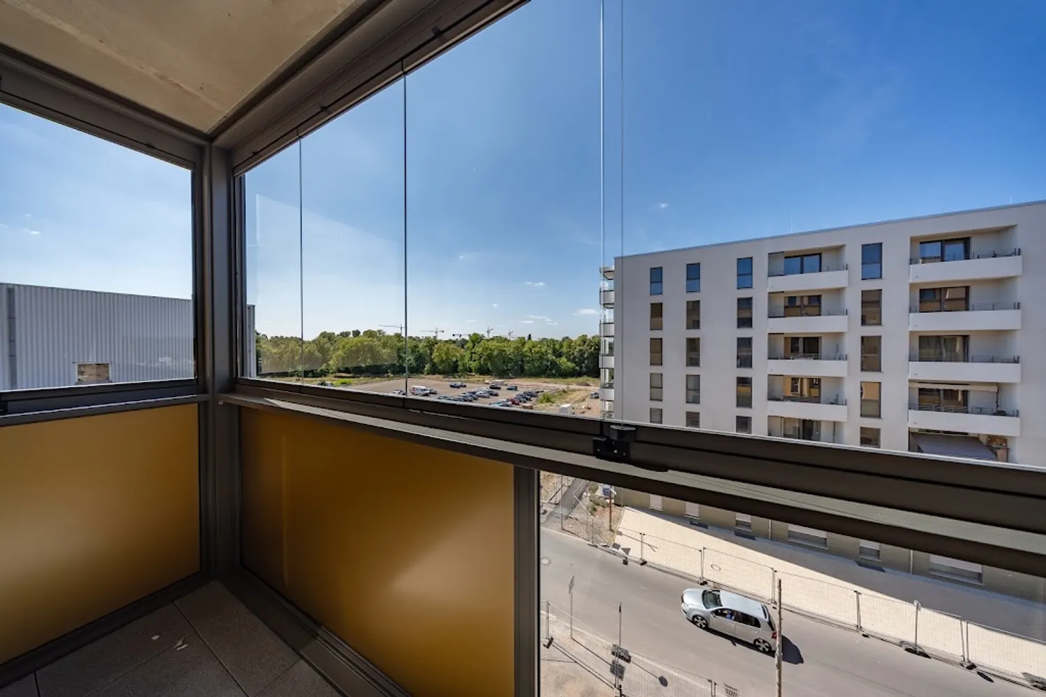 5 room apartment with 99 m² in Berlin – Photo 2