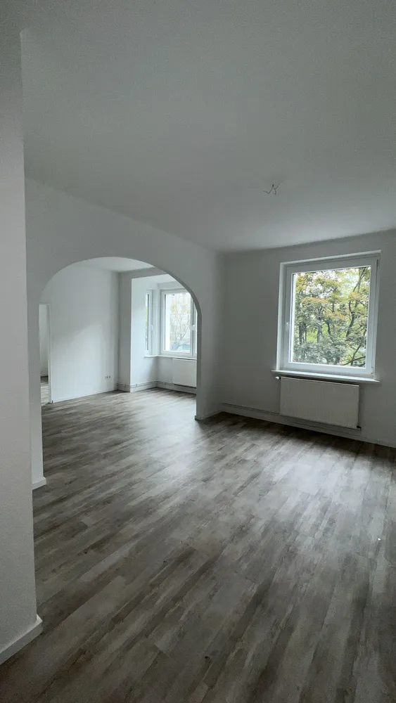 5 Zimmer Wohnung mit 125 m² in Hannover – Bild 1