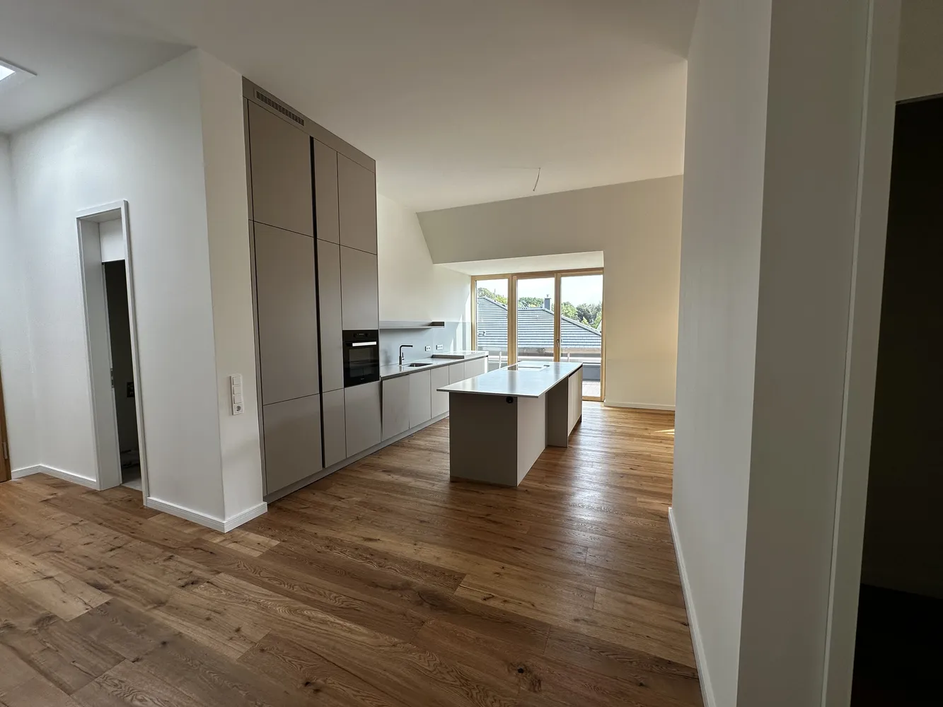 4 Zimmer Wohnung mit 181 m² in Kiel – Bild 3